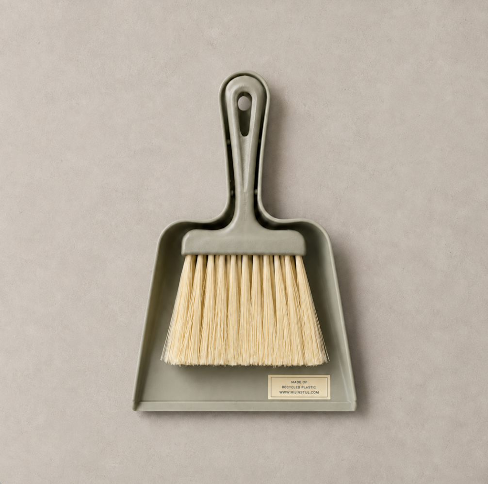 RECYCLED SWEEP SET