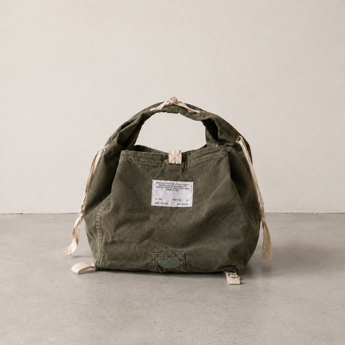 VINTAGE PARACHUTE BAG