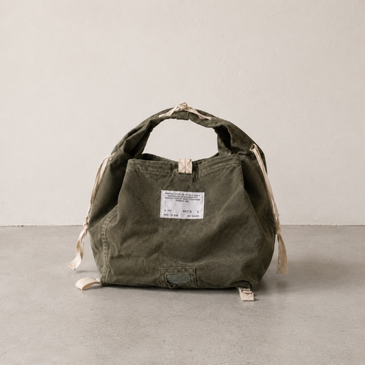 VINTAGE PARACHUTE BAG