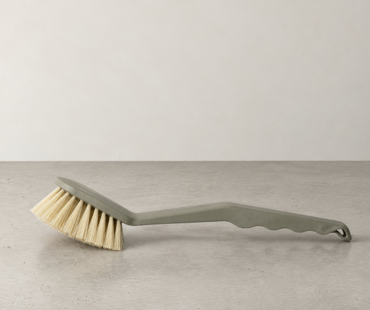DISH BRUSH RECYCLED MATERIAL